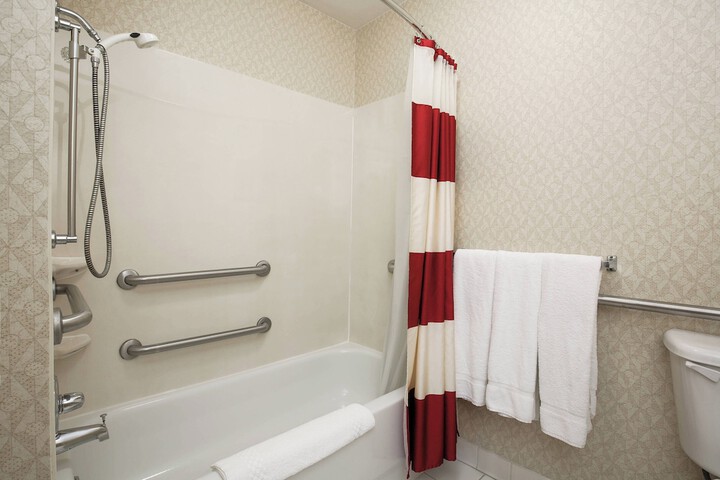 Room 14 of 27