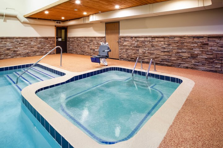 Days Inn by Wyndham Cadillac