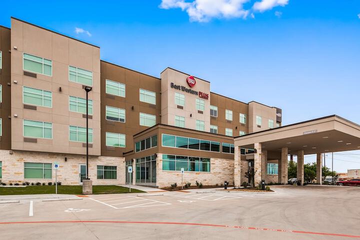 Hotel 3 of 42