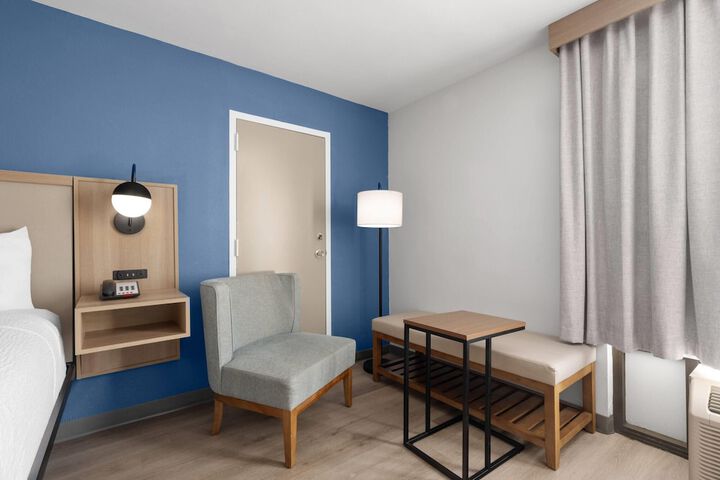 La Quinta Inn & Suites by Wyndham Myrtle Beach