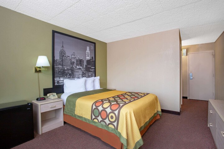 Room 17 of 51