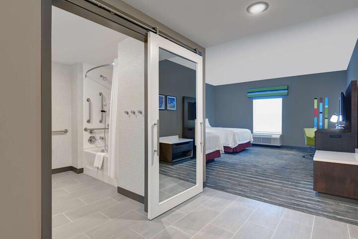 Room 18 of 46