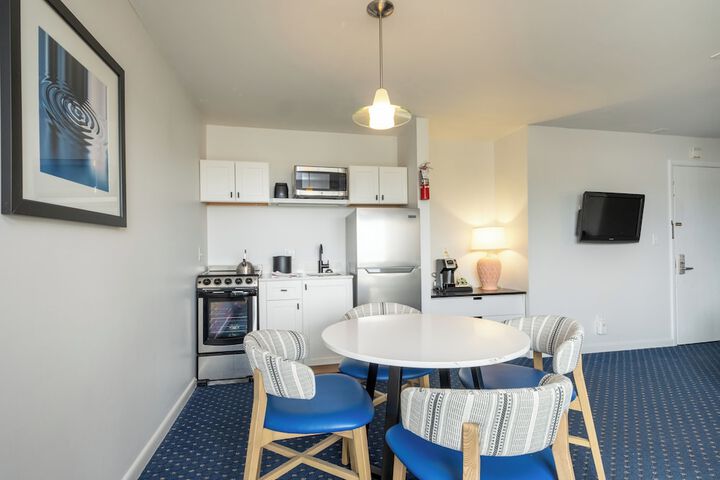 Aspinquid Resort