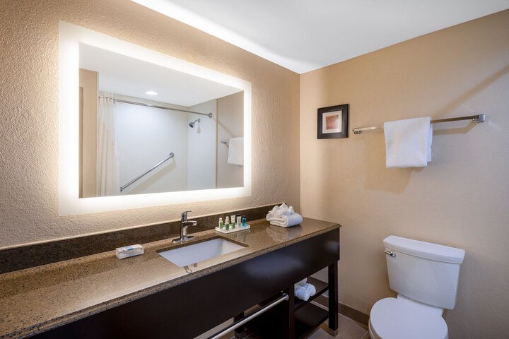 Holiday Inn Poughkeepsie by IHG