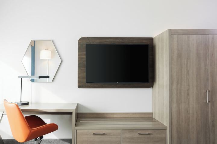 Holiday Inn Express & Suites Alexandria by IHG