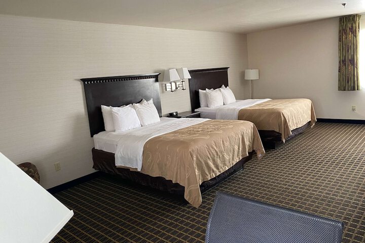 Room 46 of 74