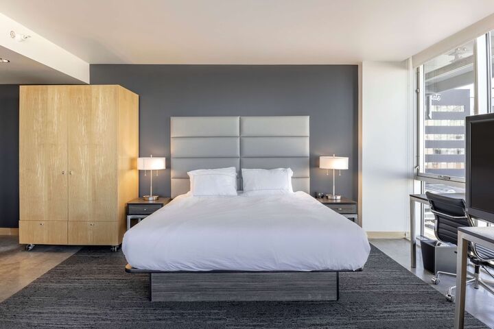 Room 27 of 50