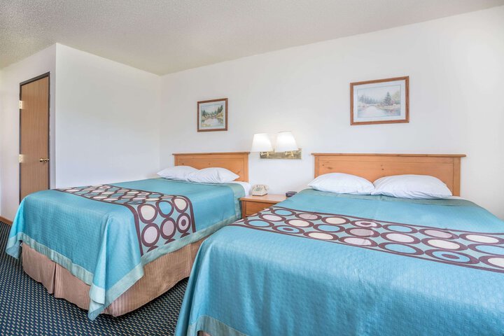 Room 15 of 20