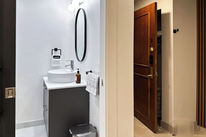 DTW Suites