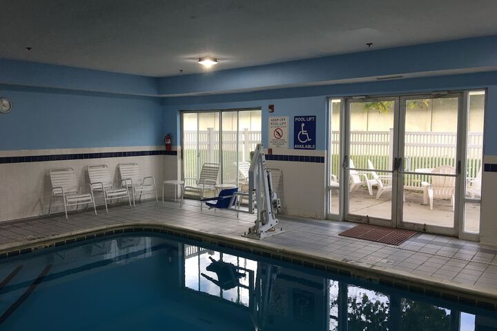 Pool 10 of 62