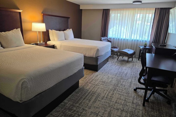 Ramada by Wyndham Tukwila Southcenter