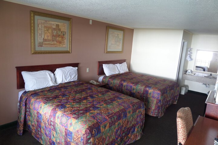 Room 16 of 29