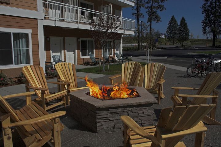 Holiday Inn Express & Suites Interstate 90 by IHG