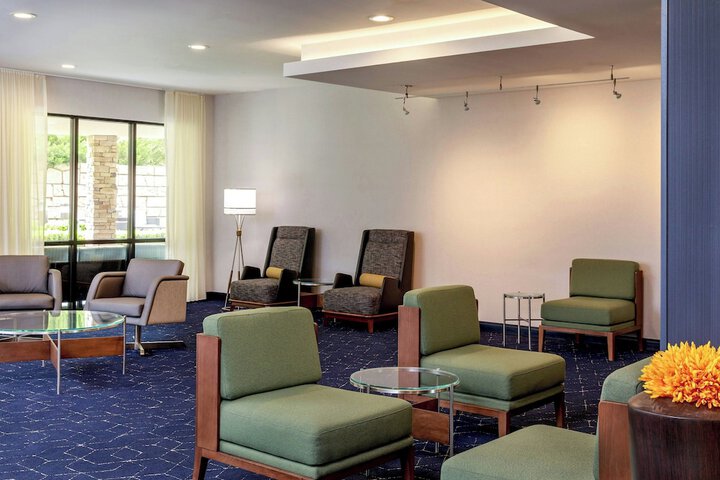 Courtyard Oneonta