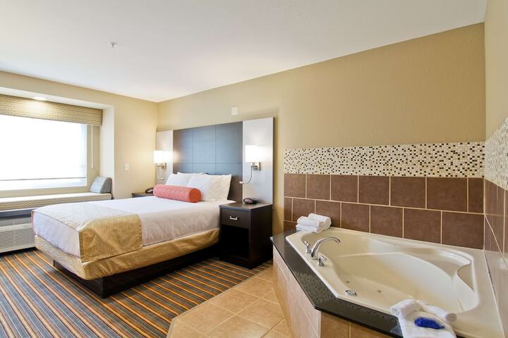 Room 29 of 53