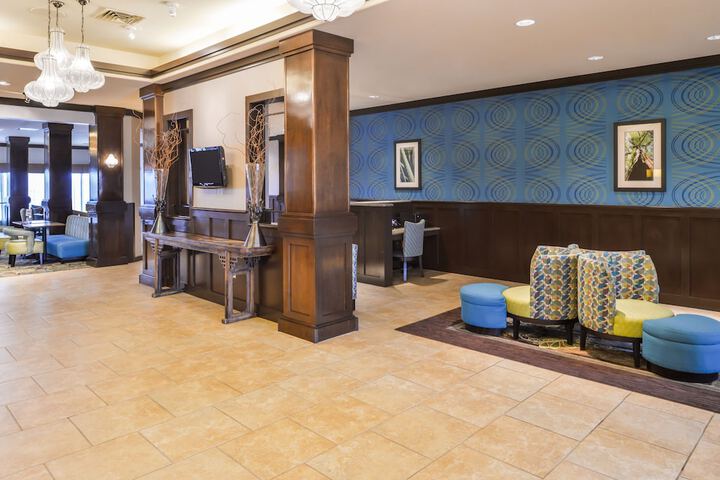 Holiday Inn Express & Suites Wichita Falls by IHG