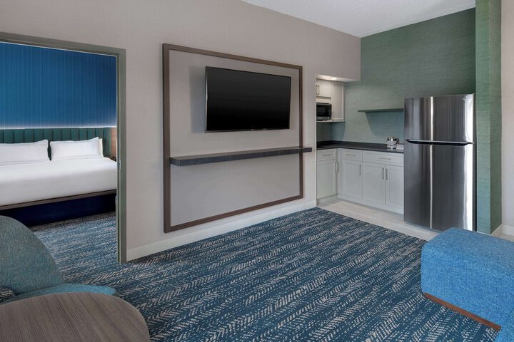 DoubleTree Suites by Hilton Hotel Mt. Laurel