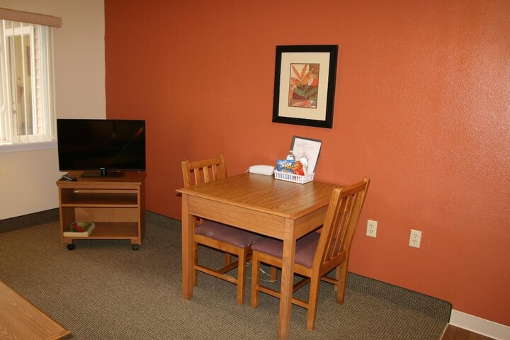 Room 11 of 13