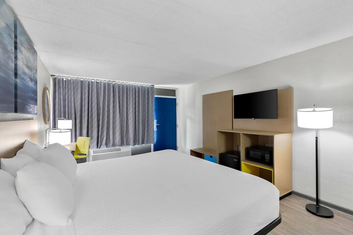 Days Inn by Wyndham Seneca / Clemson Area