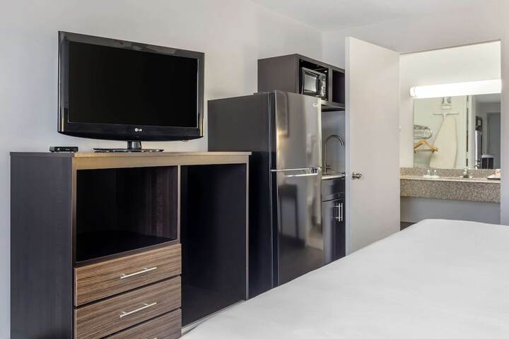 Room 13 of 29