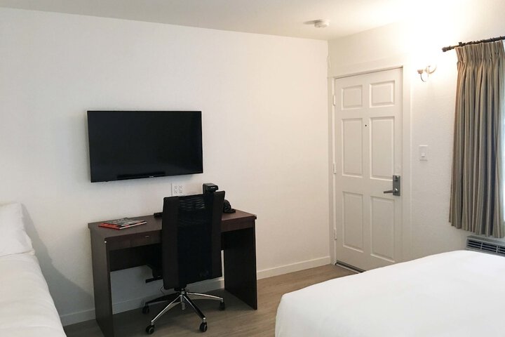 Room 21 of 40