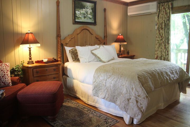 Room 17 of 26