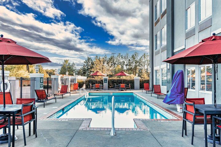 Pool 6 of 39