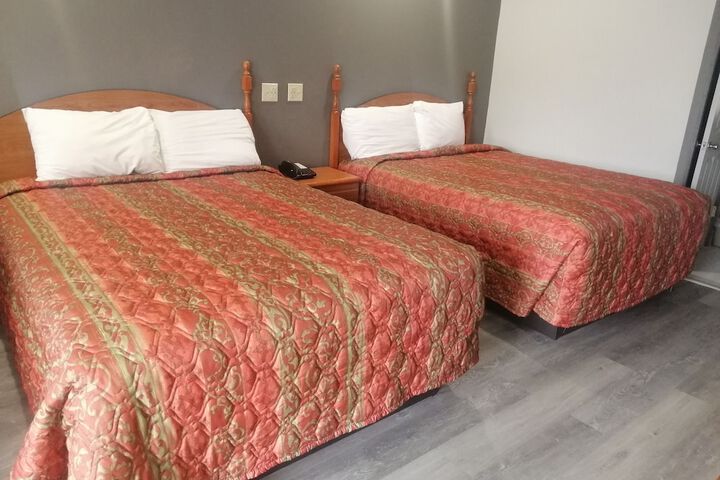 Room 18 of 22