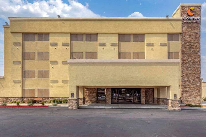 Hotel 2 of 57