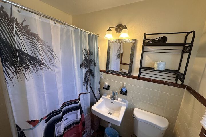 Room 37 of 48