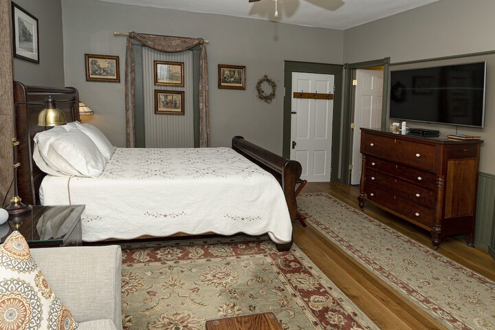The Stone House Inn
