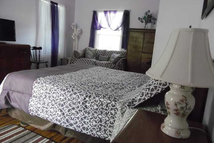 Room 16 of 37