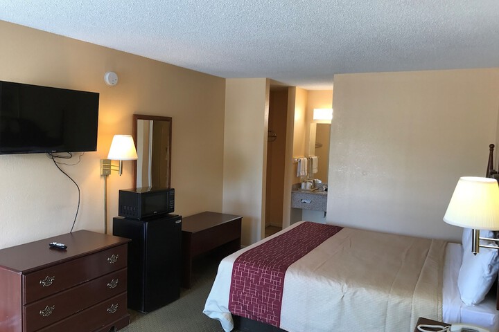 Room 49 of 68