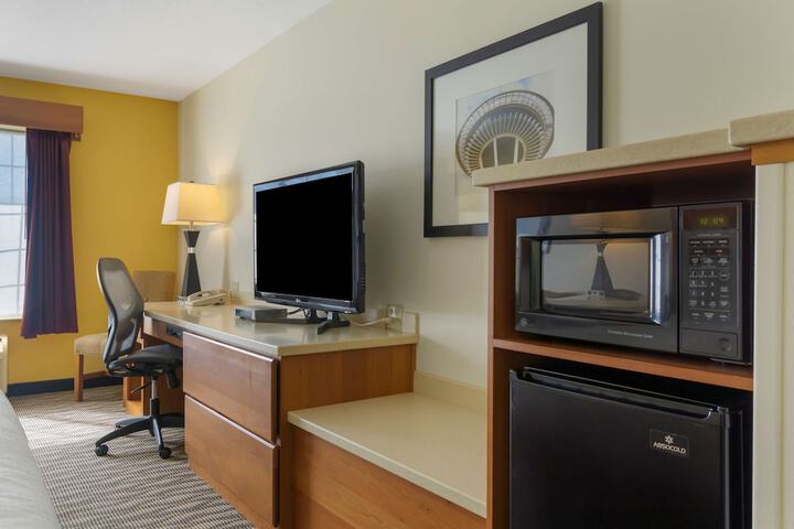 Room 25 of 31