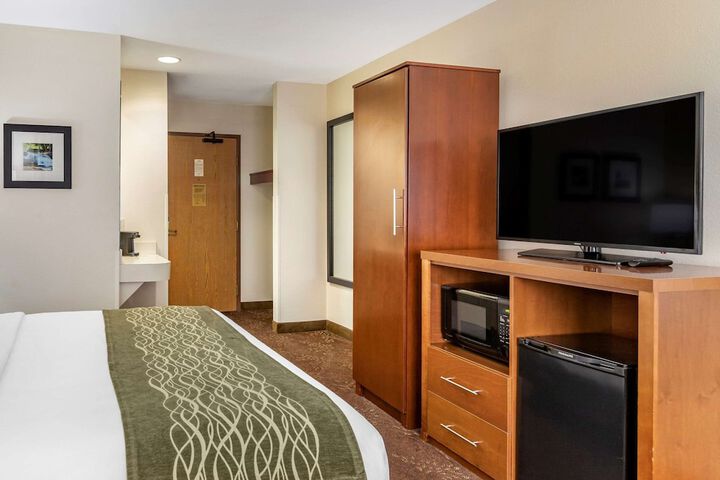Room 15 of 42