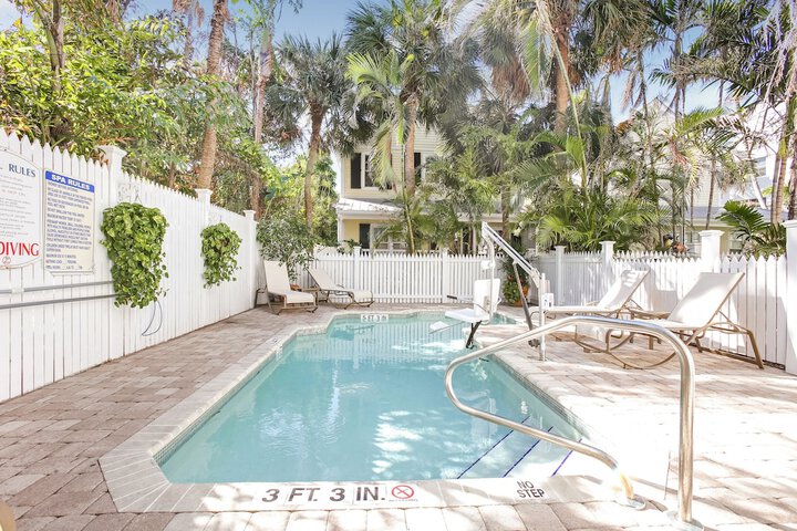 Pool 5 of 40