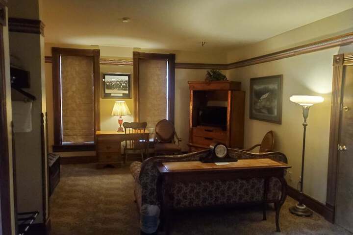 Room 22 of 56