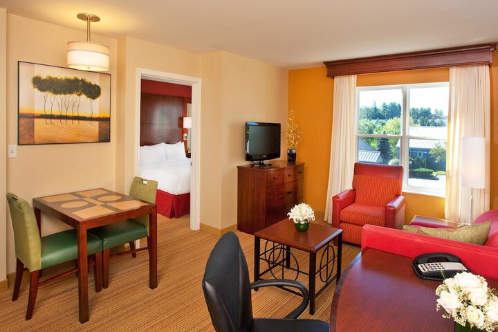 Room 9 of 30
