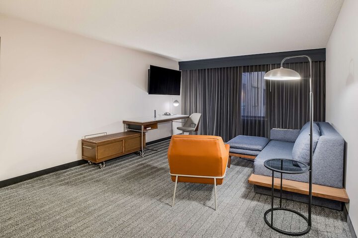 Room 22 of 36