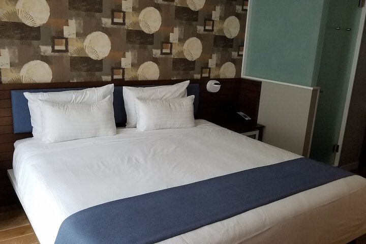 Room 15 of 43