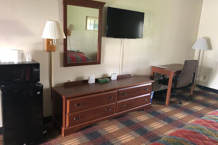 Red Carpet Inn North Syracuse