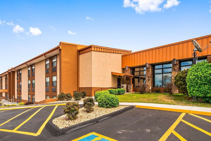 Hotel 3 of 62