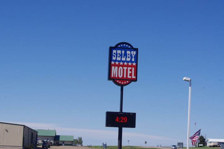 Hotel 2 of 42