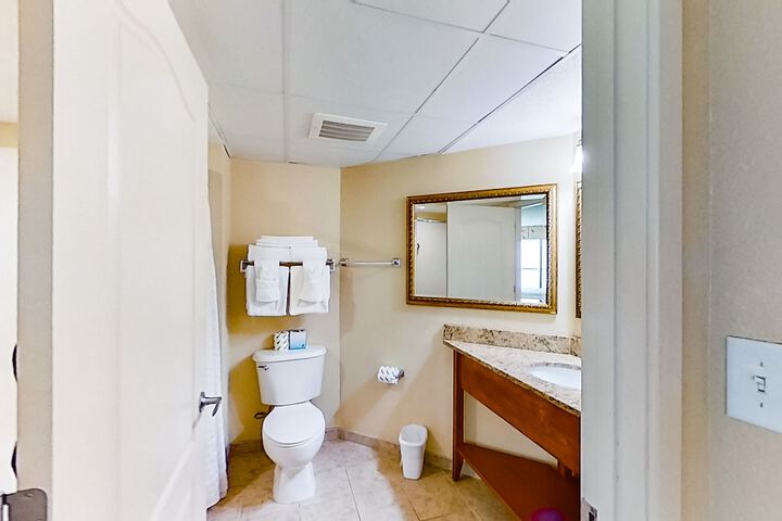 Room 70 of 93