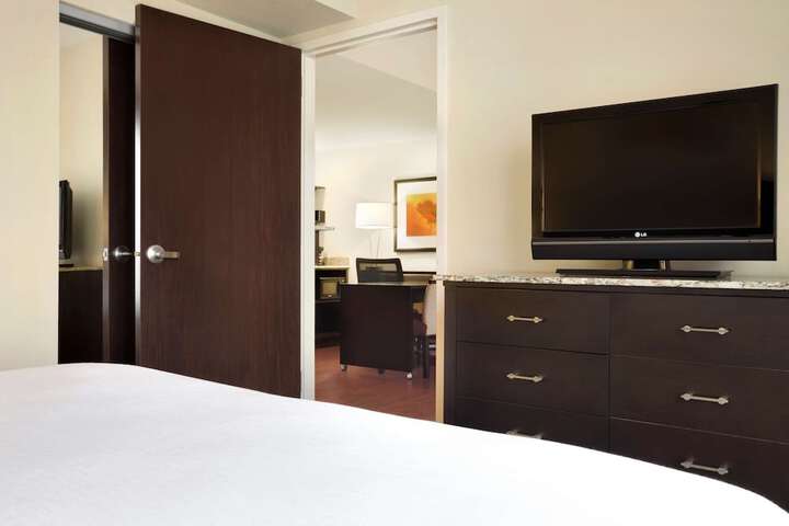 Room 15 of 43