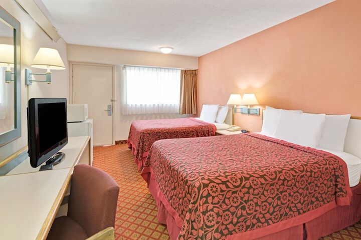 Room 11 of 20