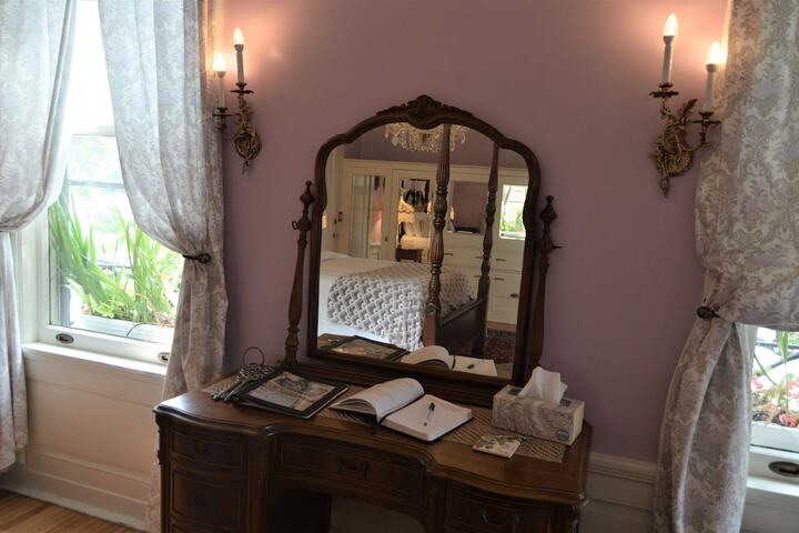 Room 19 of 35