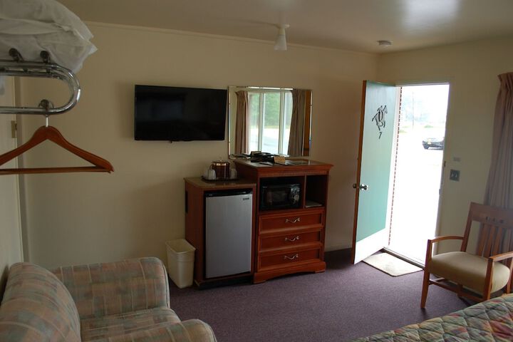 Room 16 of 61