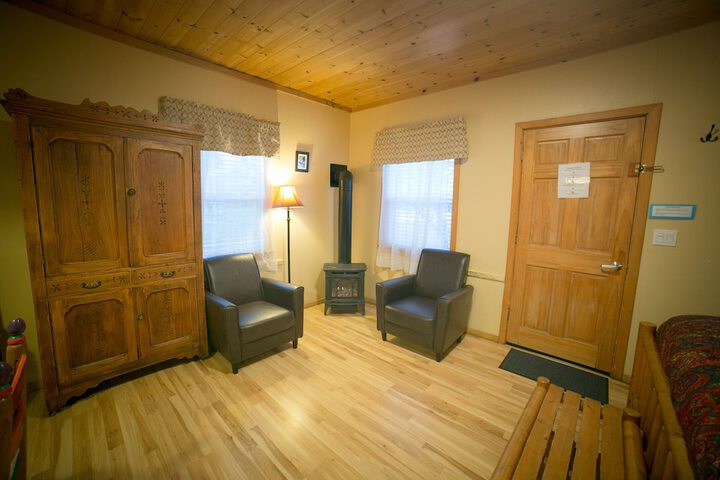Room 179 of 236