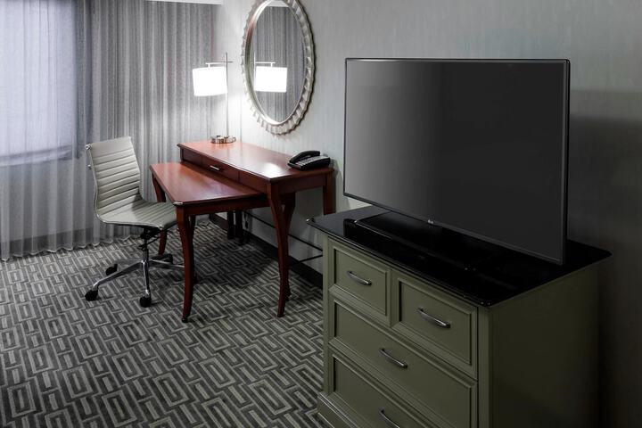 Room 8 of 44